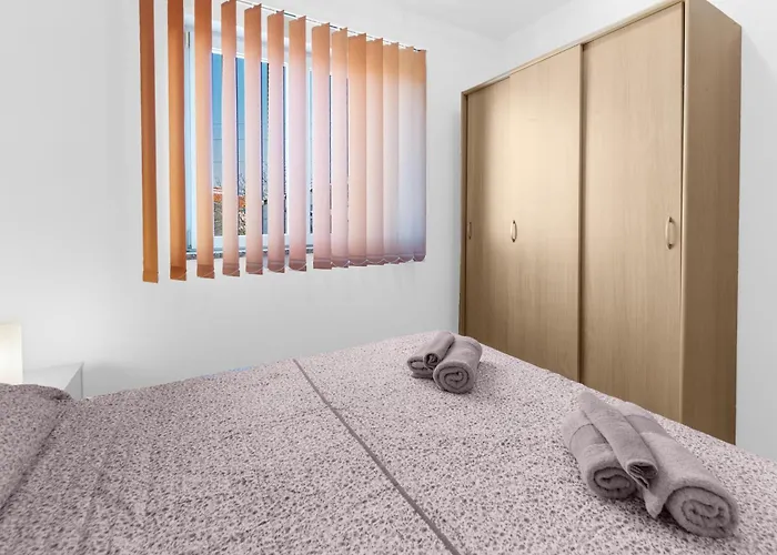 Mare Apartment *